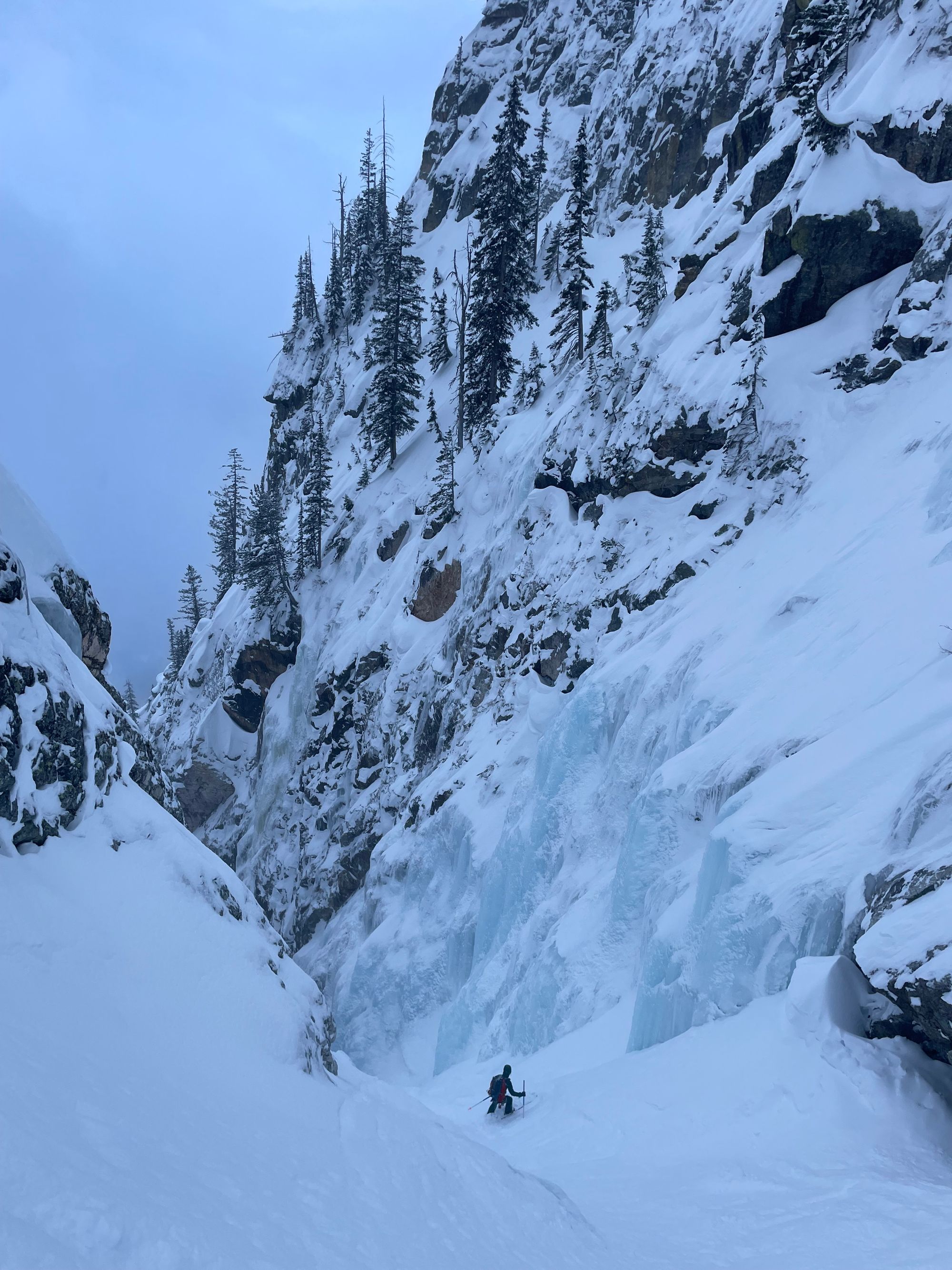 Apocalypse Couloir Ski Descent