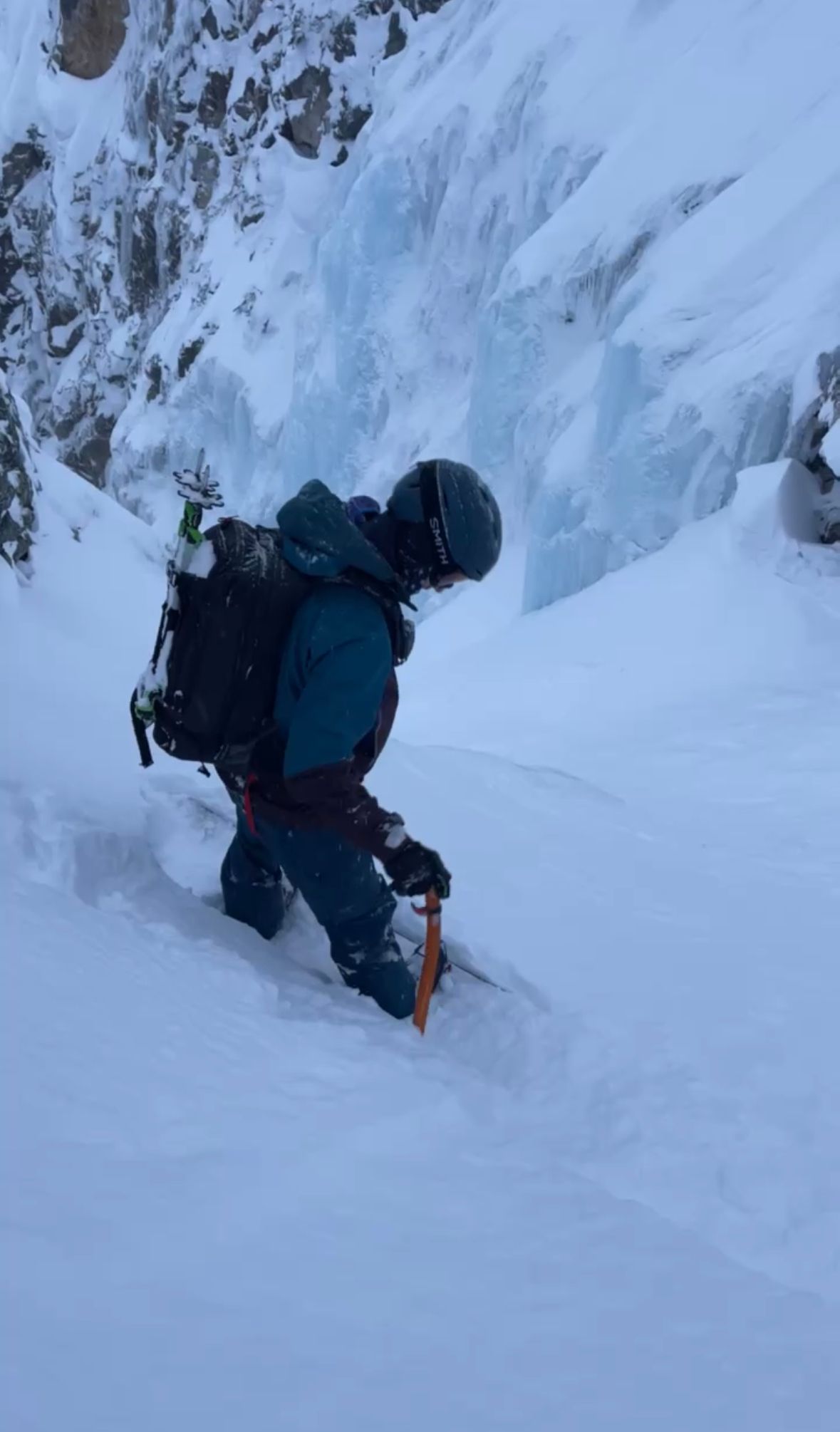 Apocalypse Couloir Ski Descent