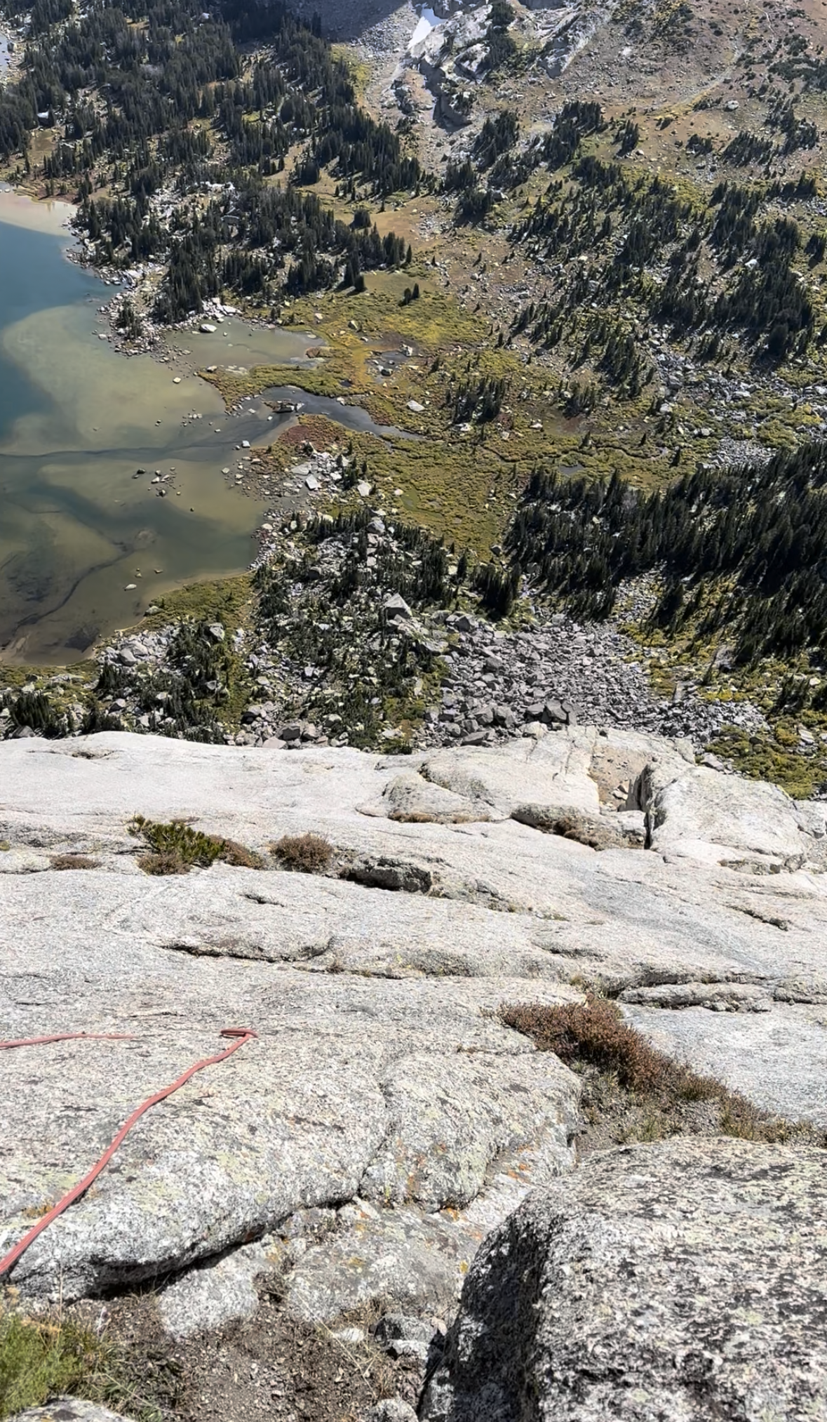 Pingora via East Face, Left-Side Cracks (5.7; 11 pitches)