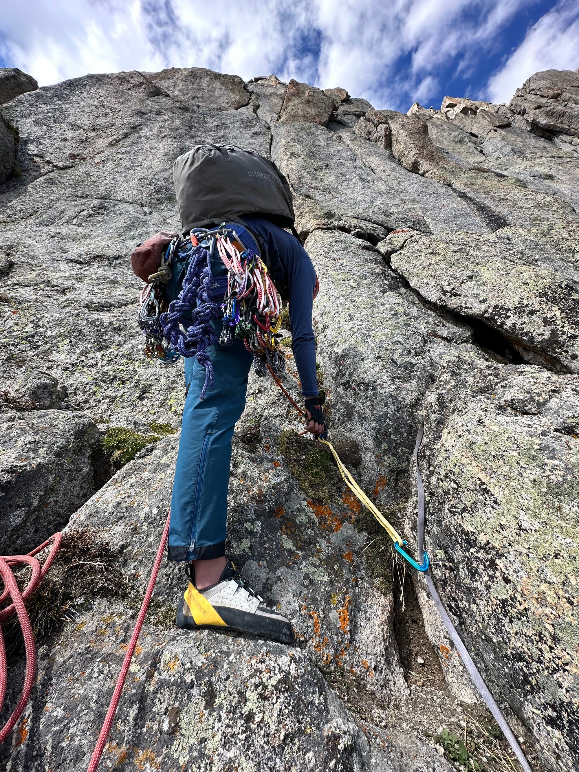 Pingora via East Face, Left-Side Cracks (5.7; 11 pitches)