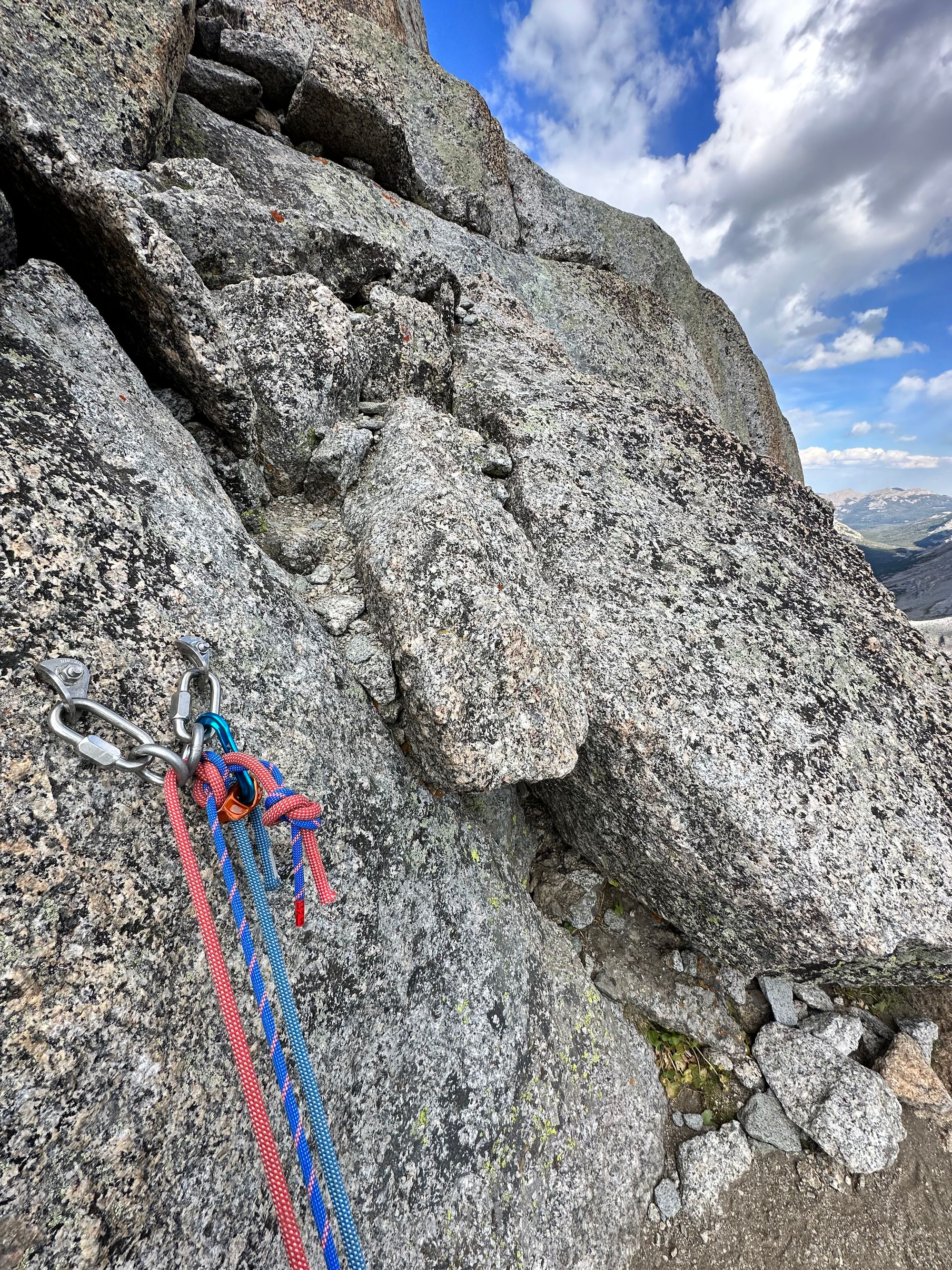 Pingora via East Face, Left-Side Cracks (5.7; 11 pitches)