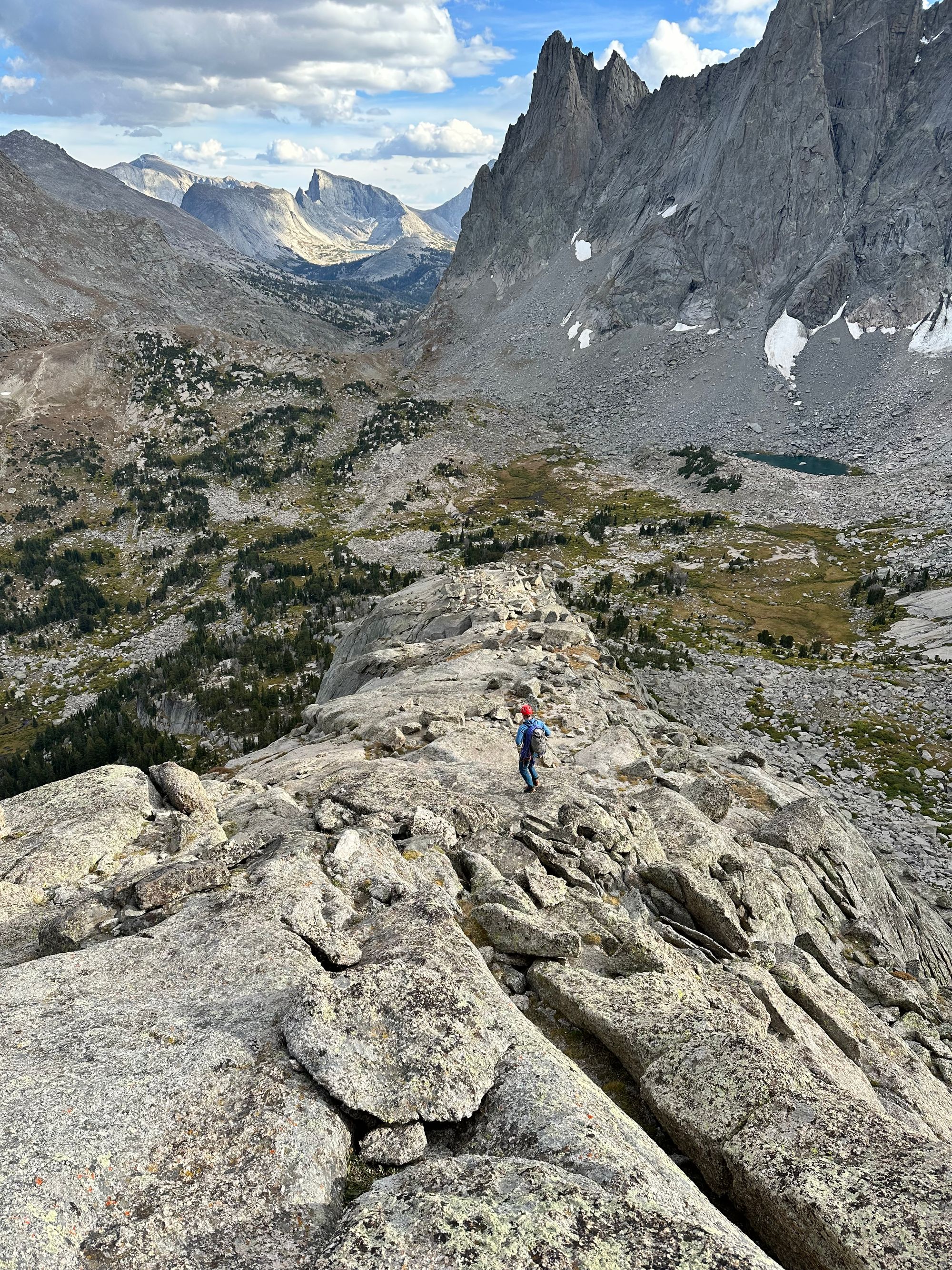 Pingora via East Face, Left-Side Cracks (5.7; 11 pitches)