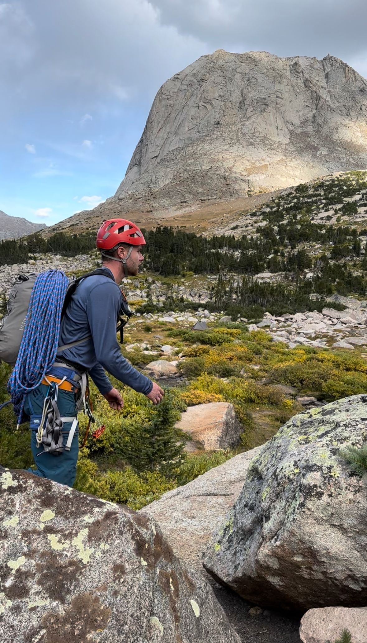 Pingora via East Face, Left-Side Cracks (5.7; 11 pitches)