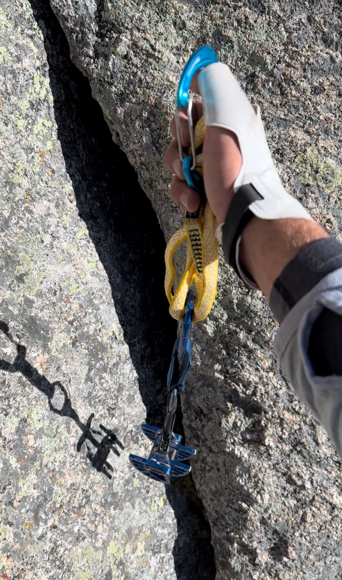 Pingora via East Face, Left-Side Cracks (5.7; 11 pitches)