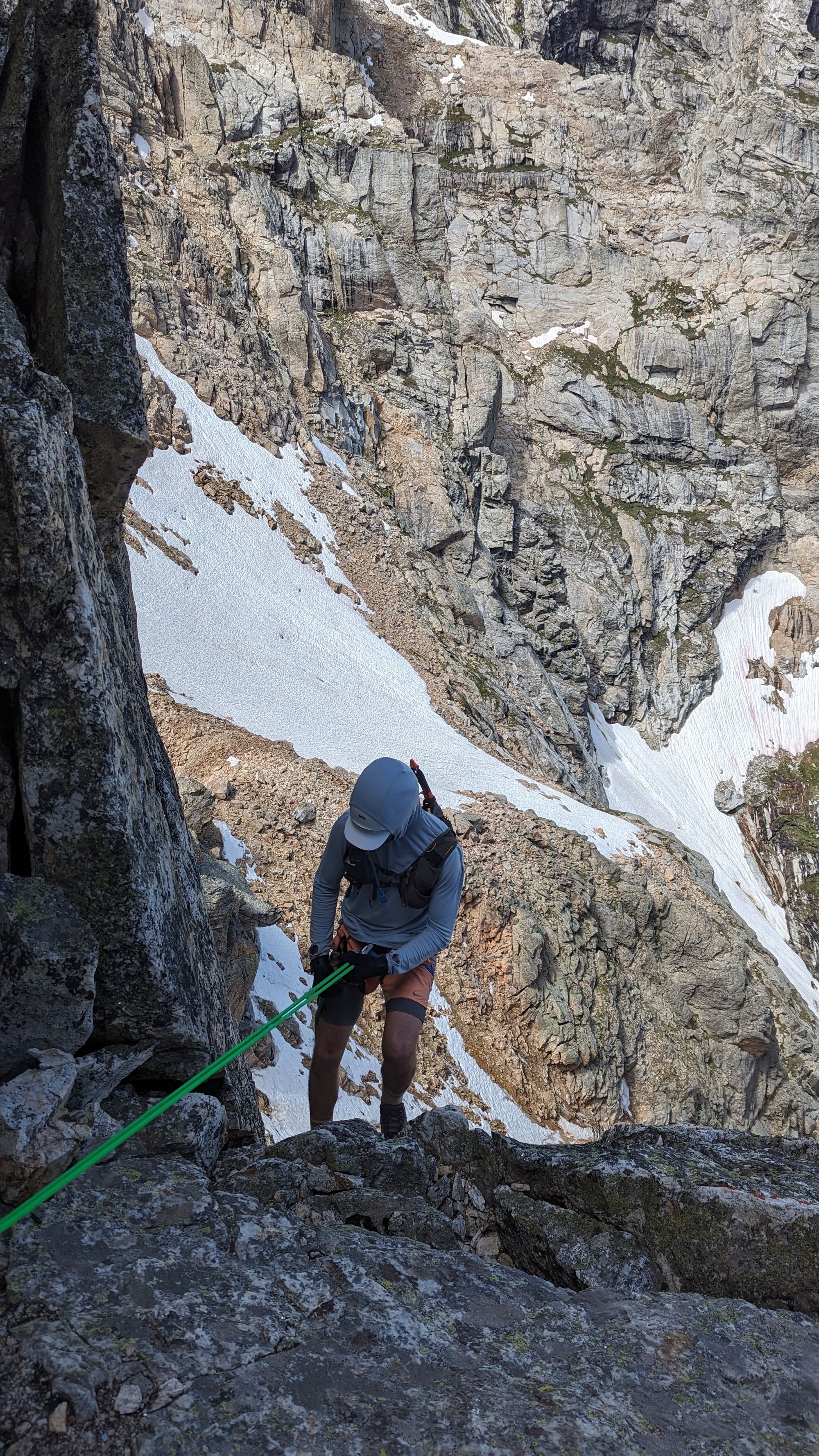 Pingora via East Face, Left-Side Cracks (5.7; 11 pitches)